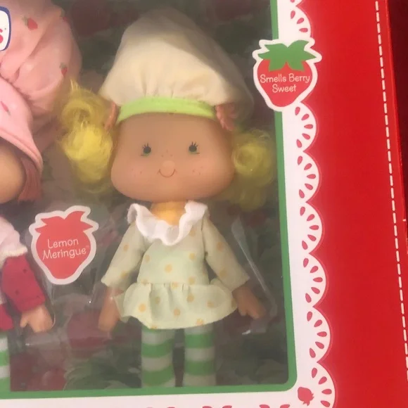 Strawberry Shortcake Classic Collection Dolls - Picture 4 of 8